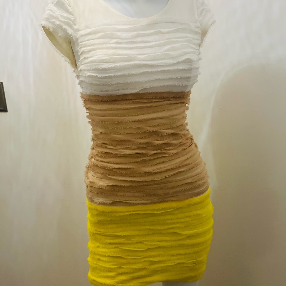 XXS DRESS Sleeveless, WHITE, YELLOW, BEIGE EXCELLENT CONDITION BEBE